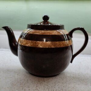 Vintage Brown & Cream/Yellow Teapot